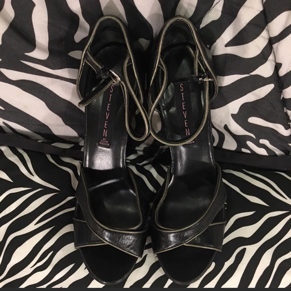Steve Madden high heel leather sandals